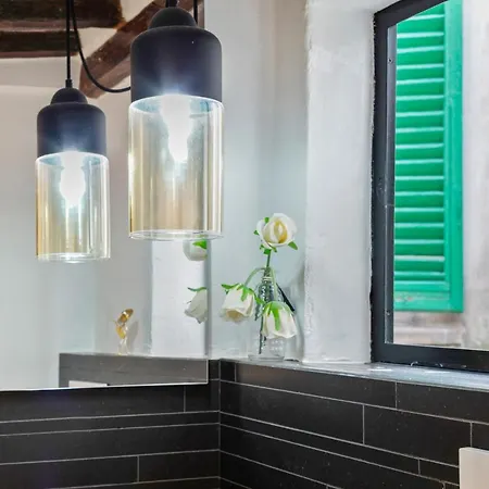 Vigna Vecchia Modern Florens